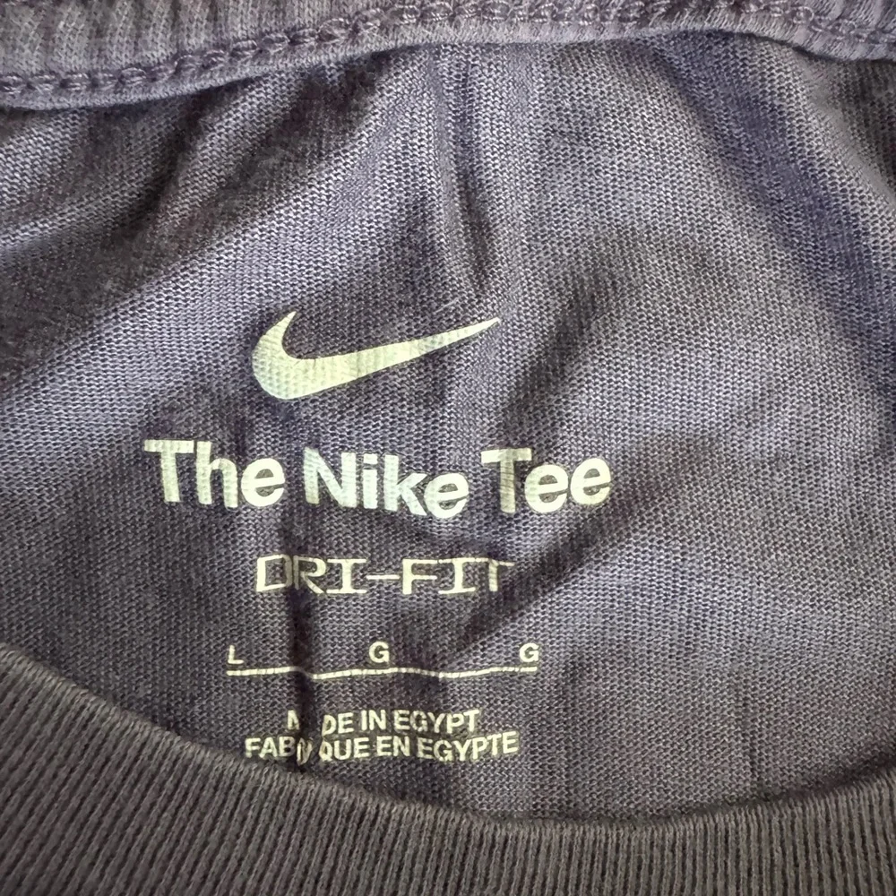 Nike Gray Short Sleeve Tee - Picture 3 of 5